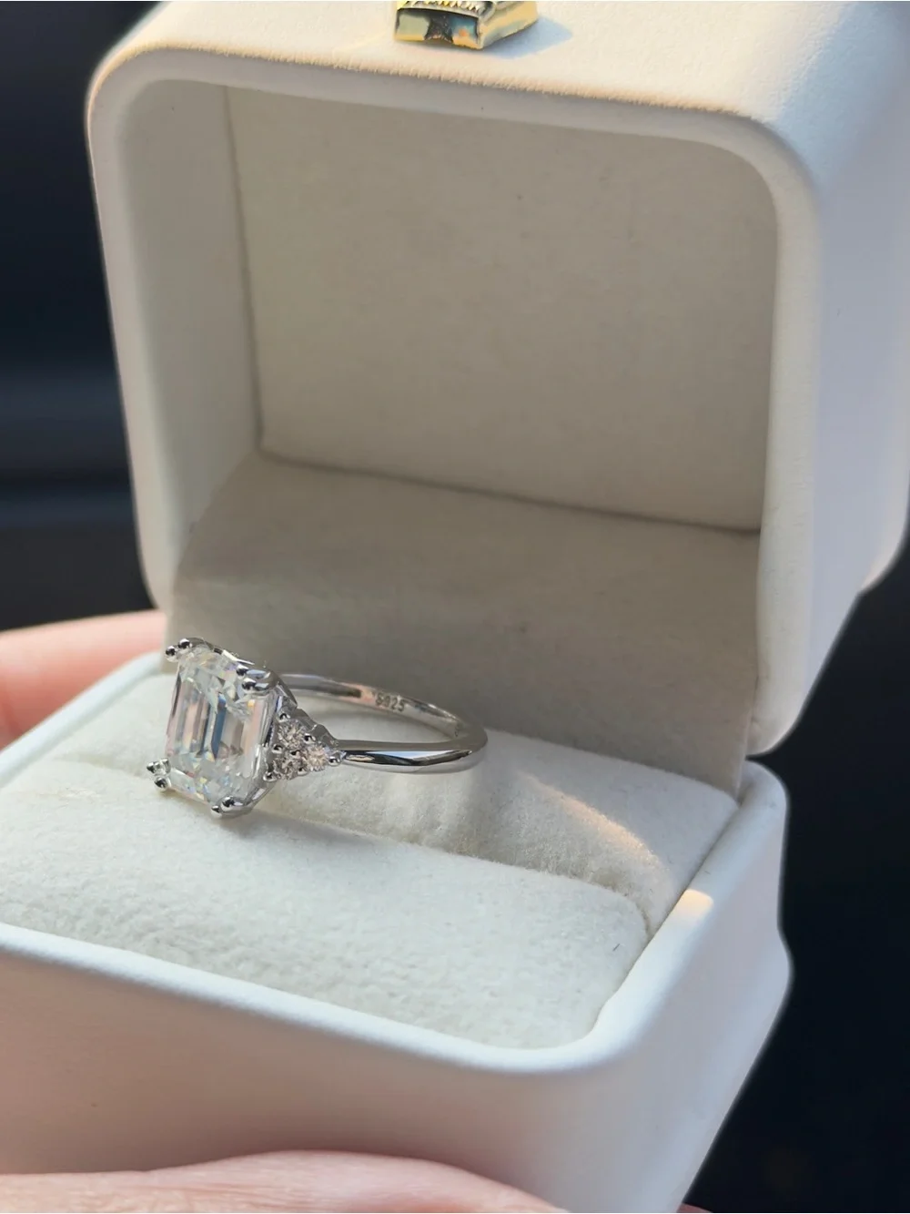 4ct Emerald cut moissanite vvs1 color D engagement ring sz6